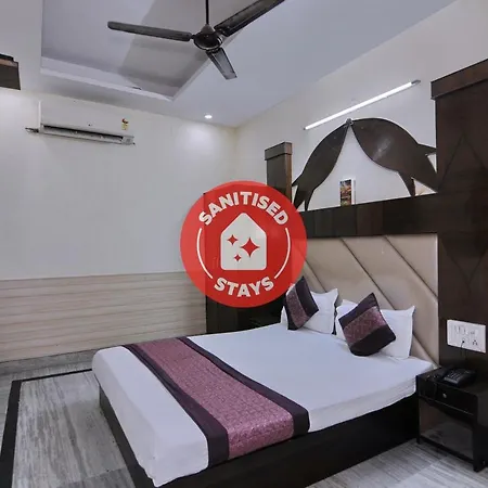 OYO 6124 Lord Krishna Dx Inn